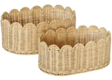 Pair of scalloped rattan bread baskets in round and oval shapes - HNH BK2591