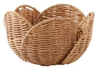 Petal-edged rattan bowl for bread and buffet service - HNH BK2592