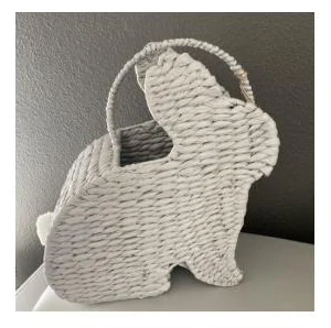 White woven rabbit silhouette basket with handle - HNH 29042