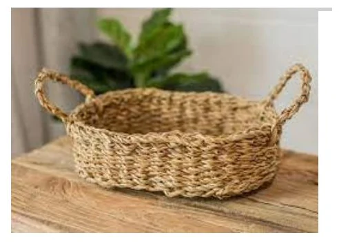 Oval braided seagrass basket with two rope handles - HNH 29024